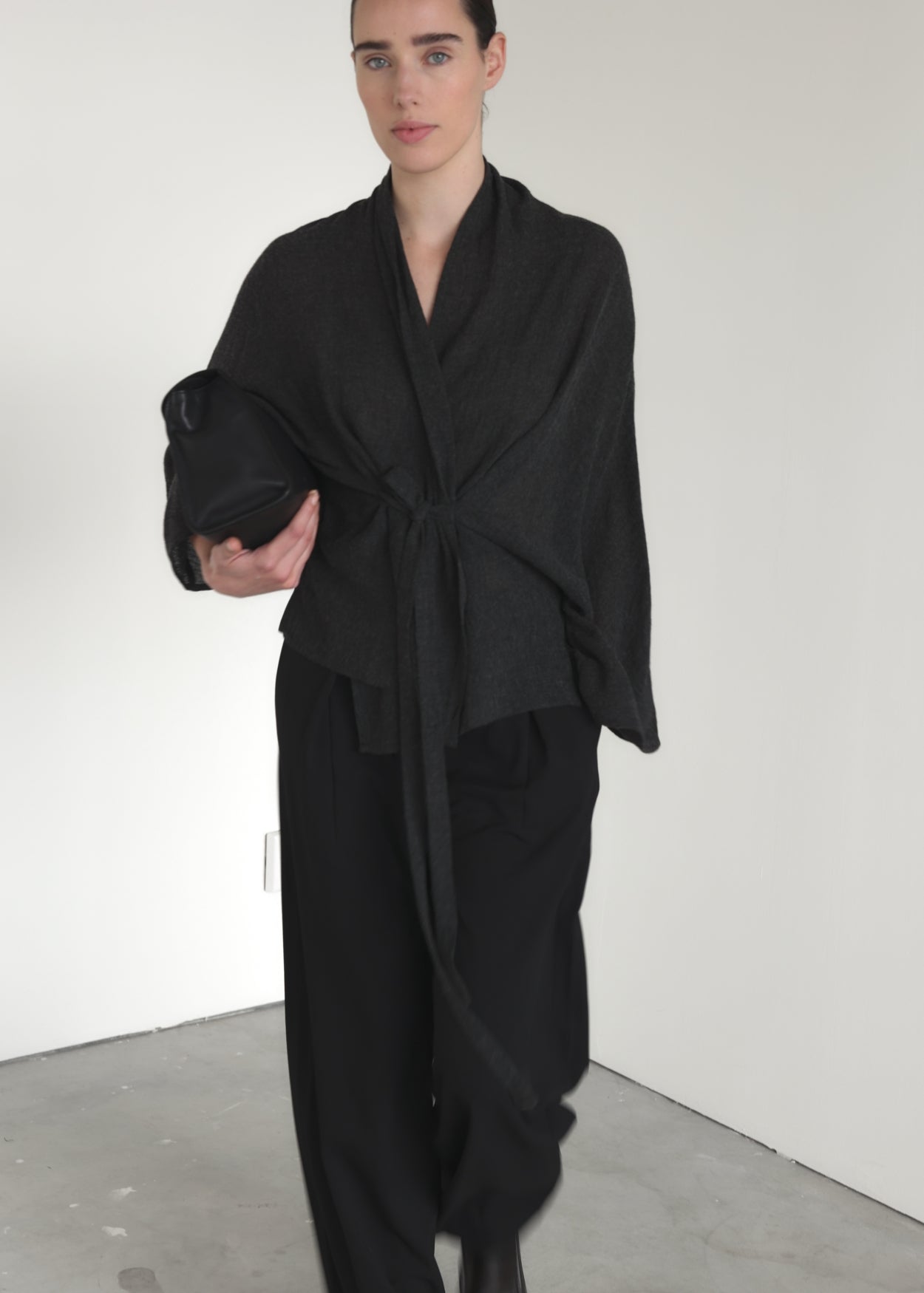 Yalina'CL, Dark Grey