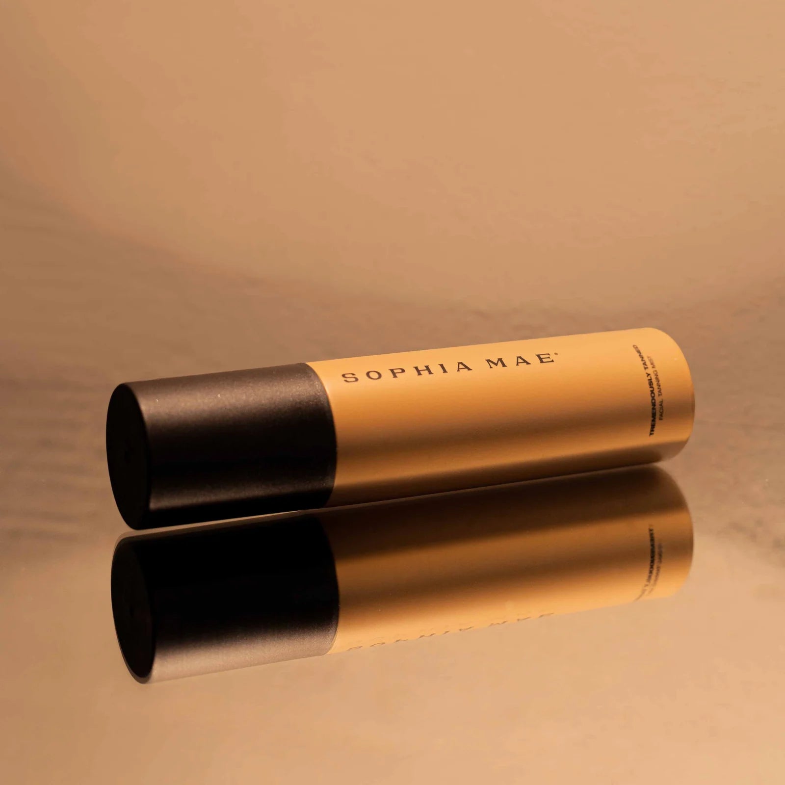 Facial tanning mist