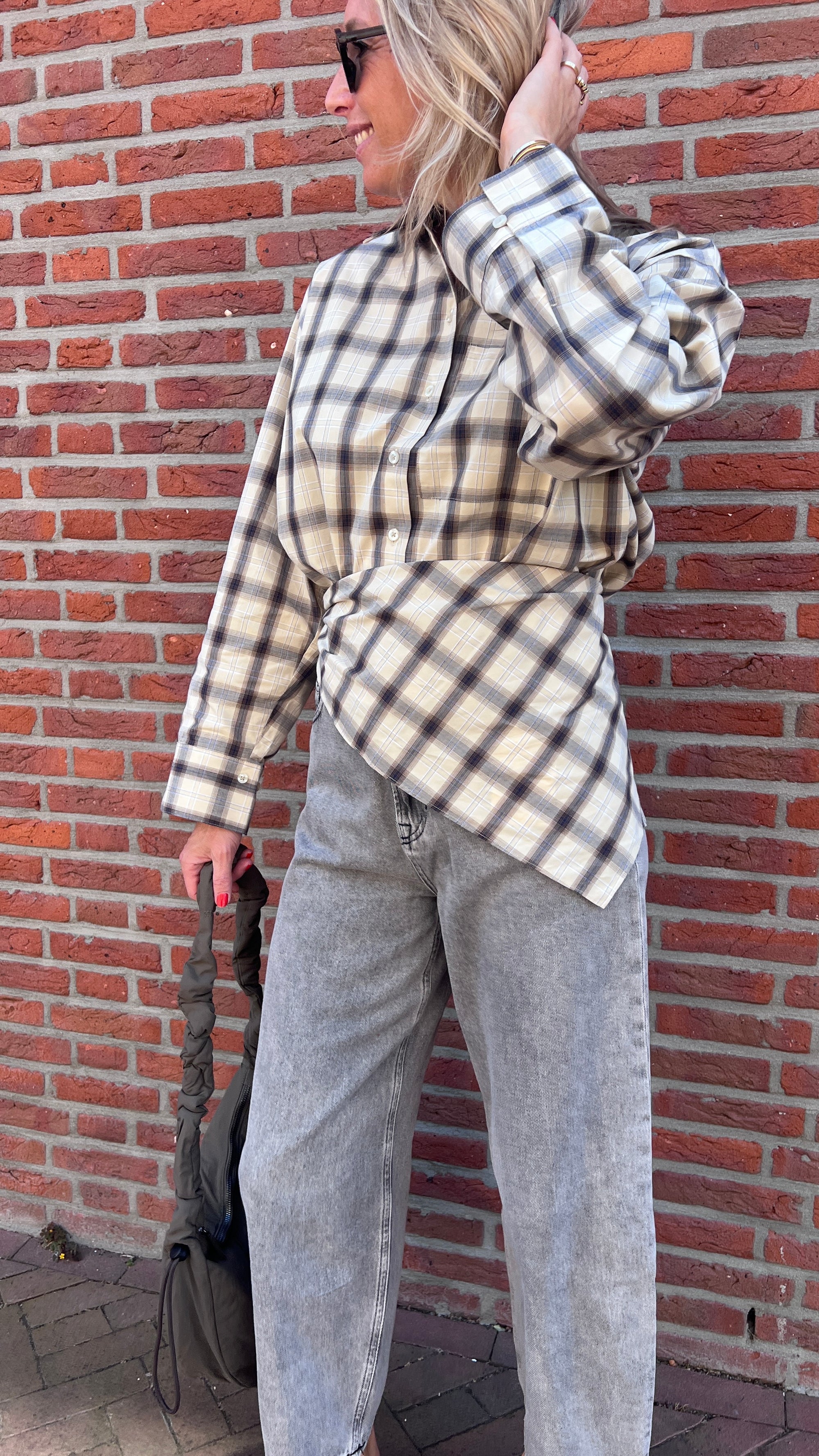 Liria Shirt, Rutabaga
