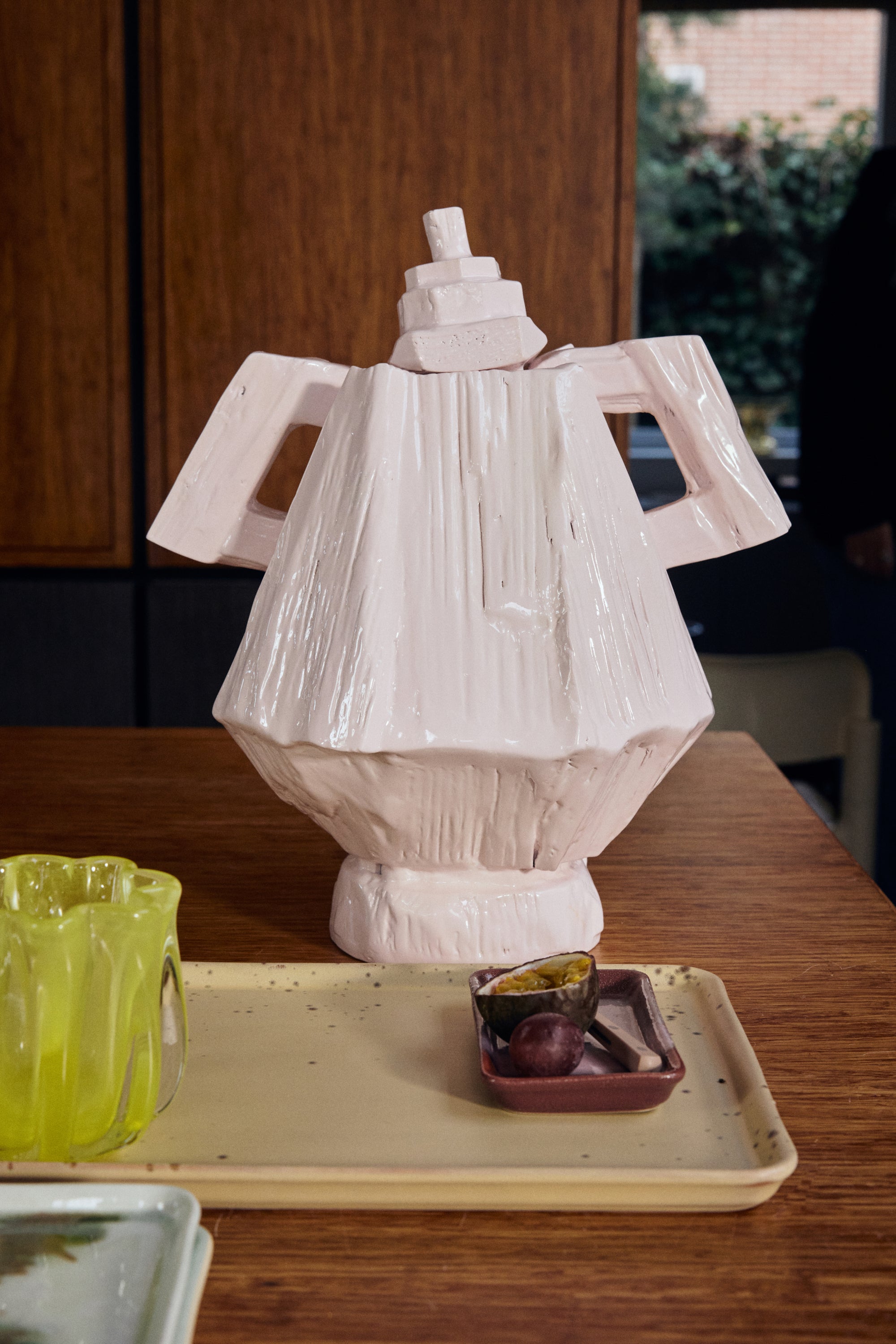 Amfora vase, lilac Teun Zwets for HKLIVING