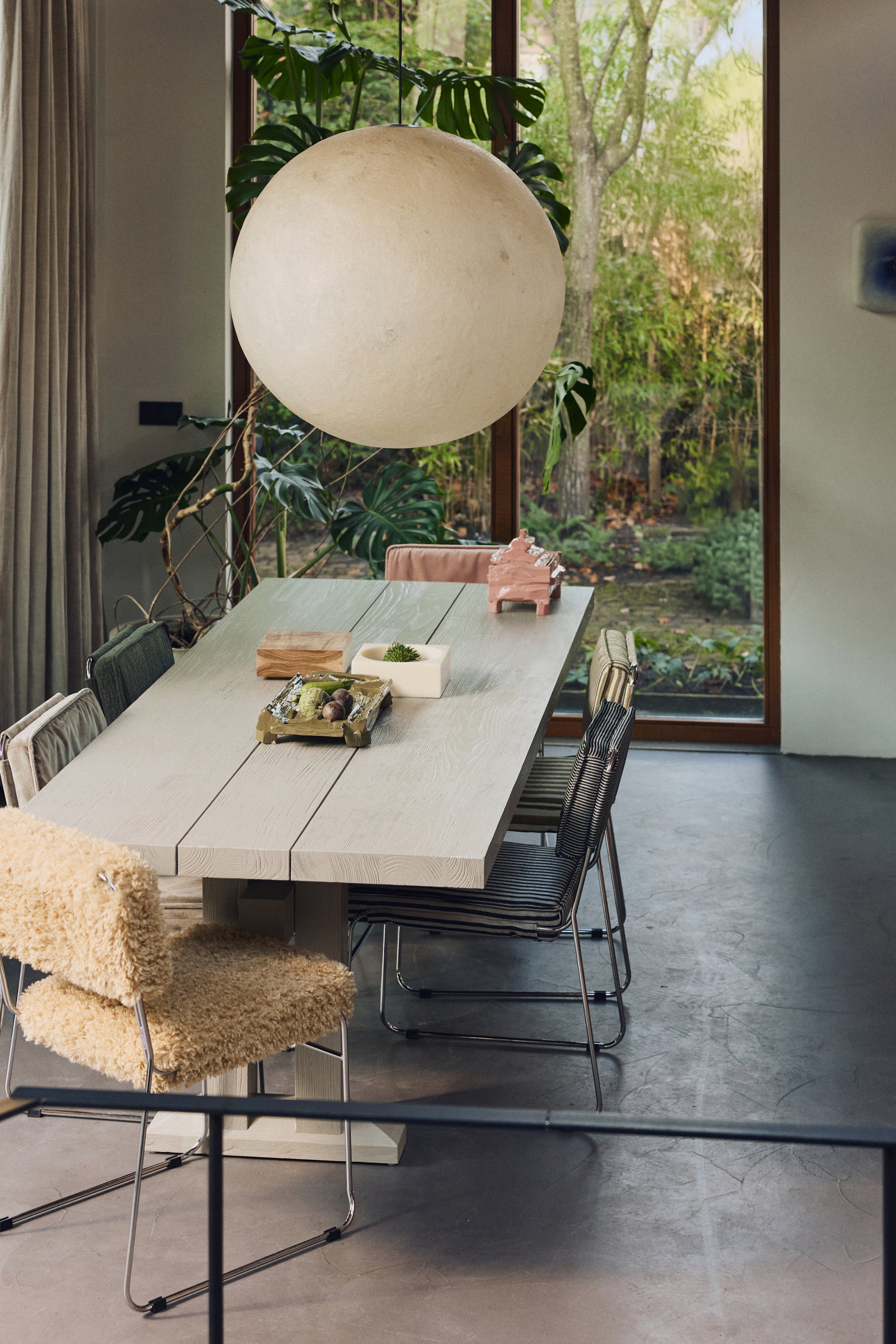 Endless dining chair: poodle, golden