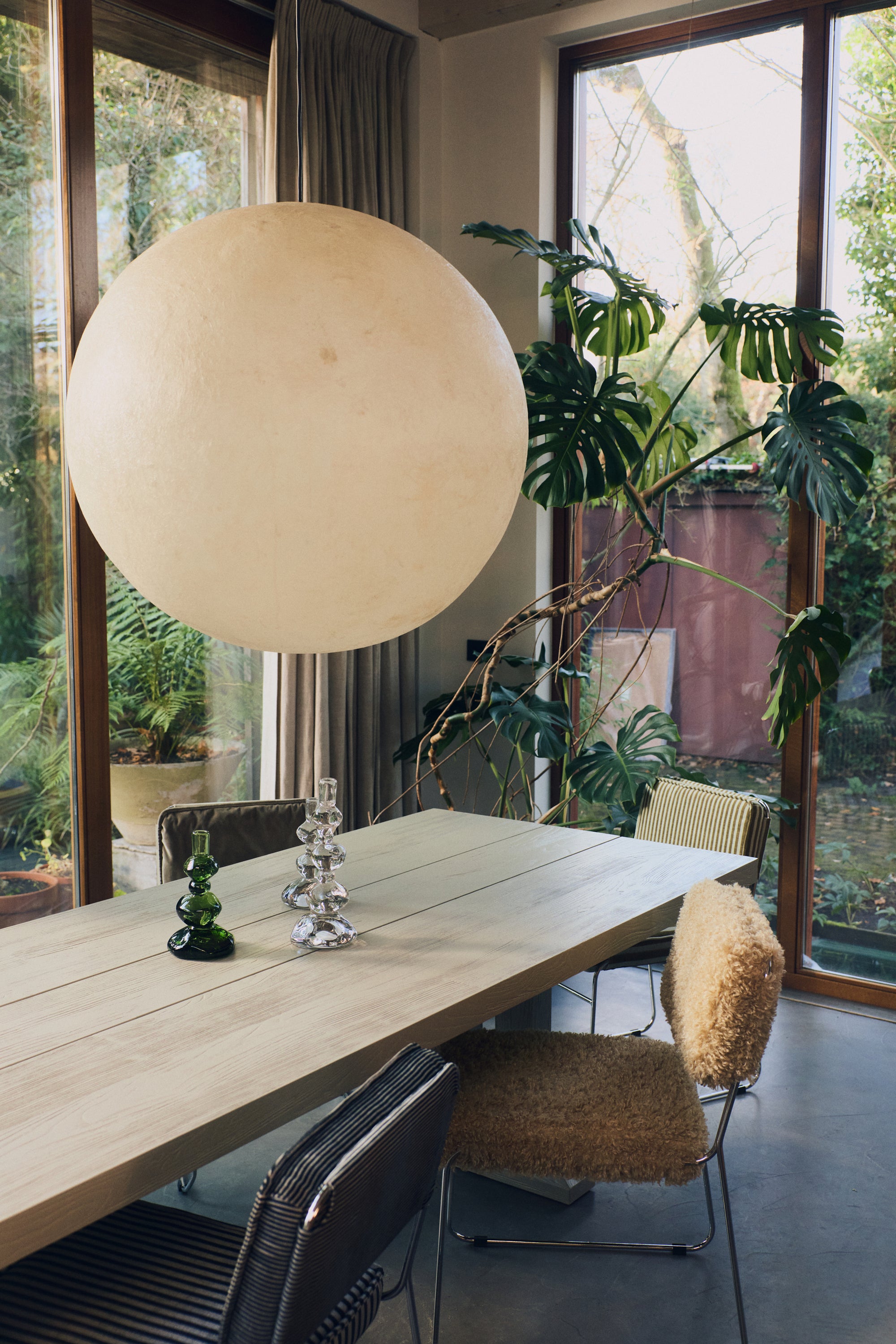 Endless dining chair: poodle, golden