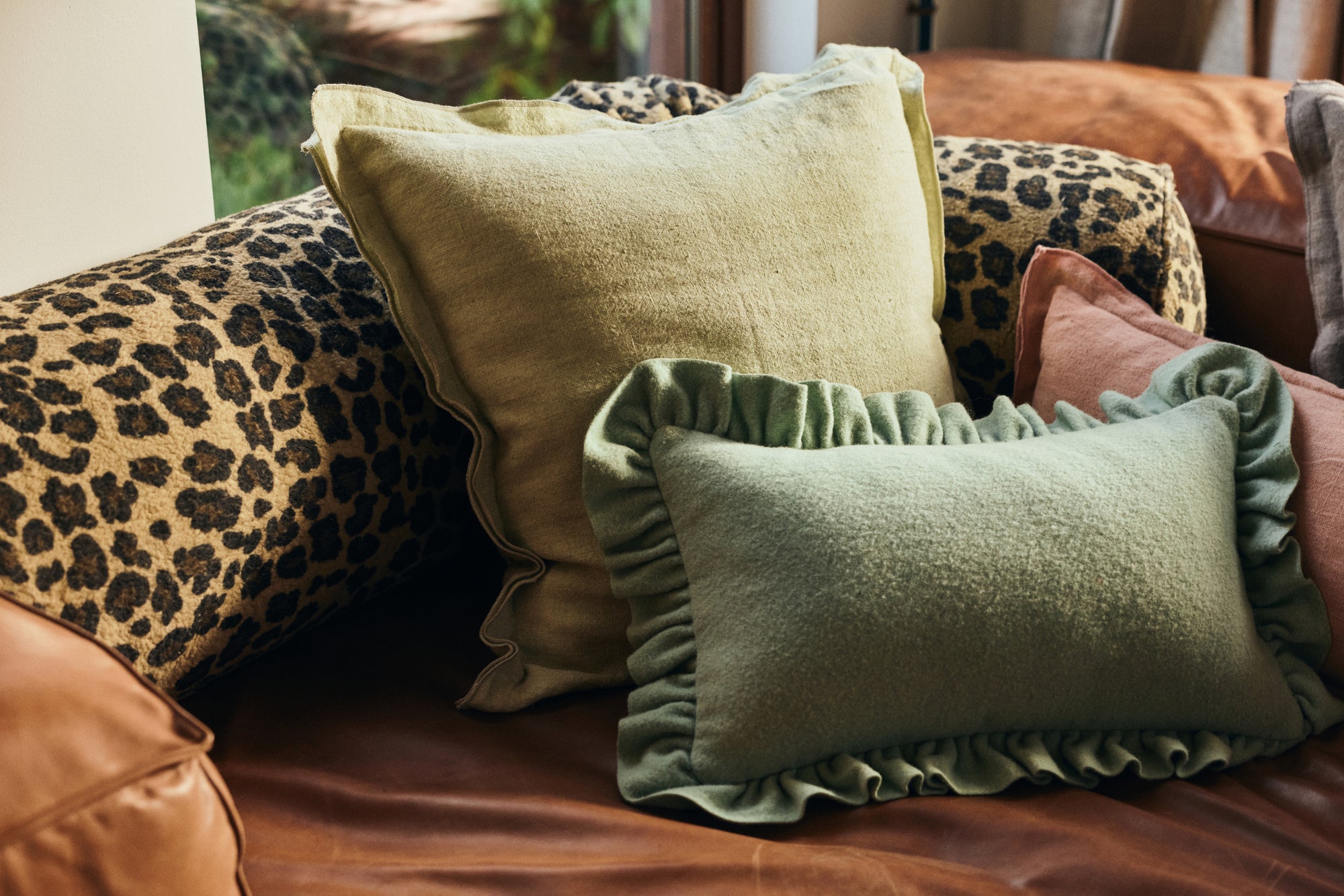 Felt cushion, mint 60x40cm
