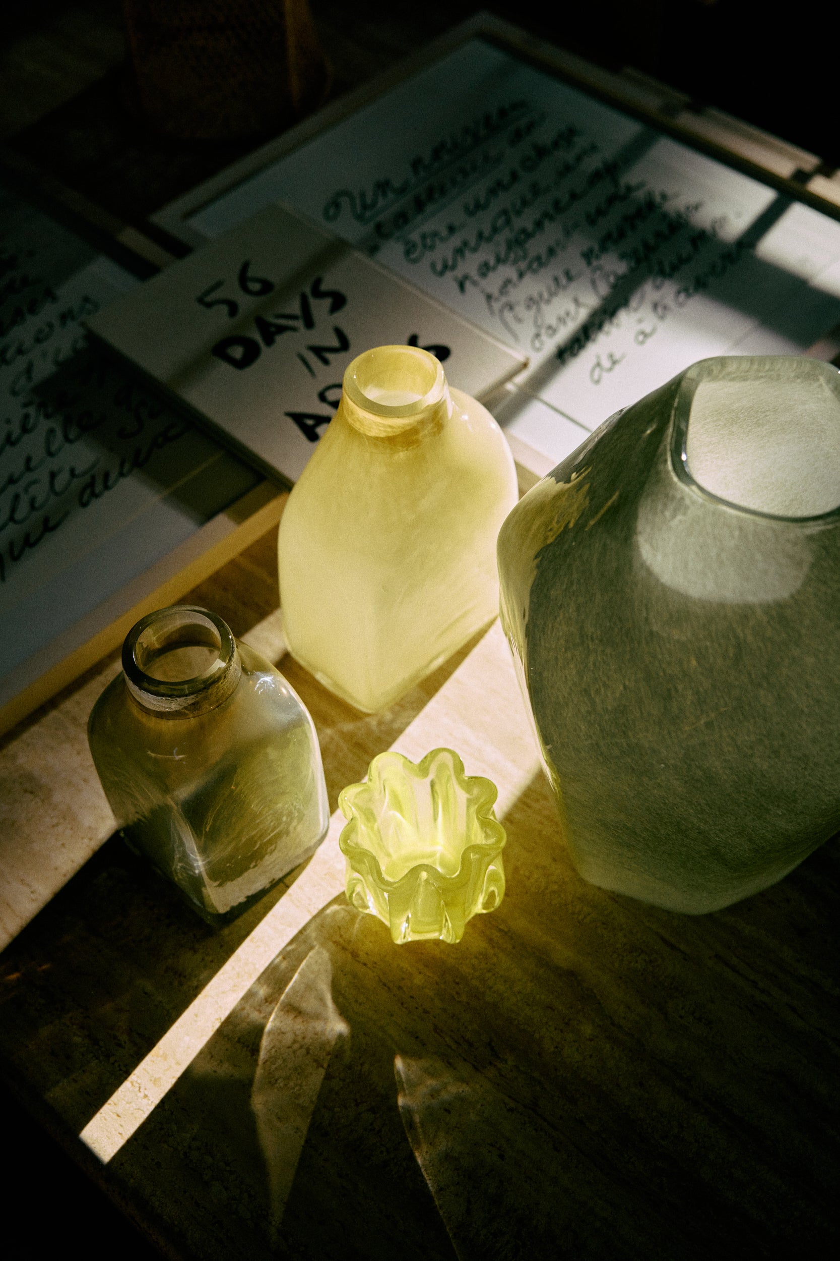 Atelier glass vase medium, cream