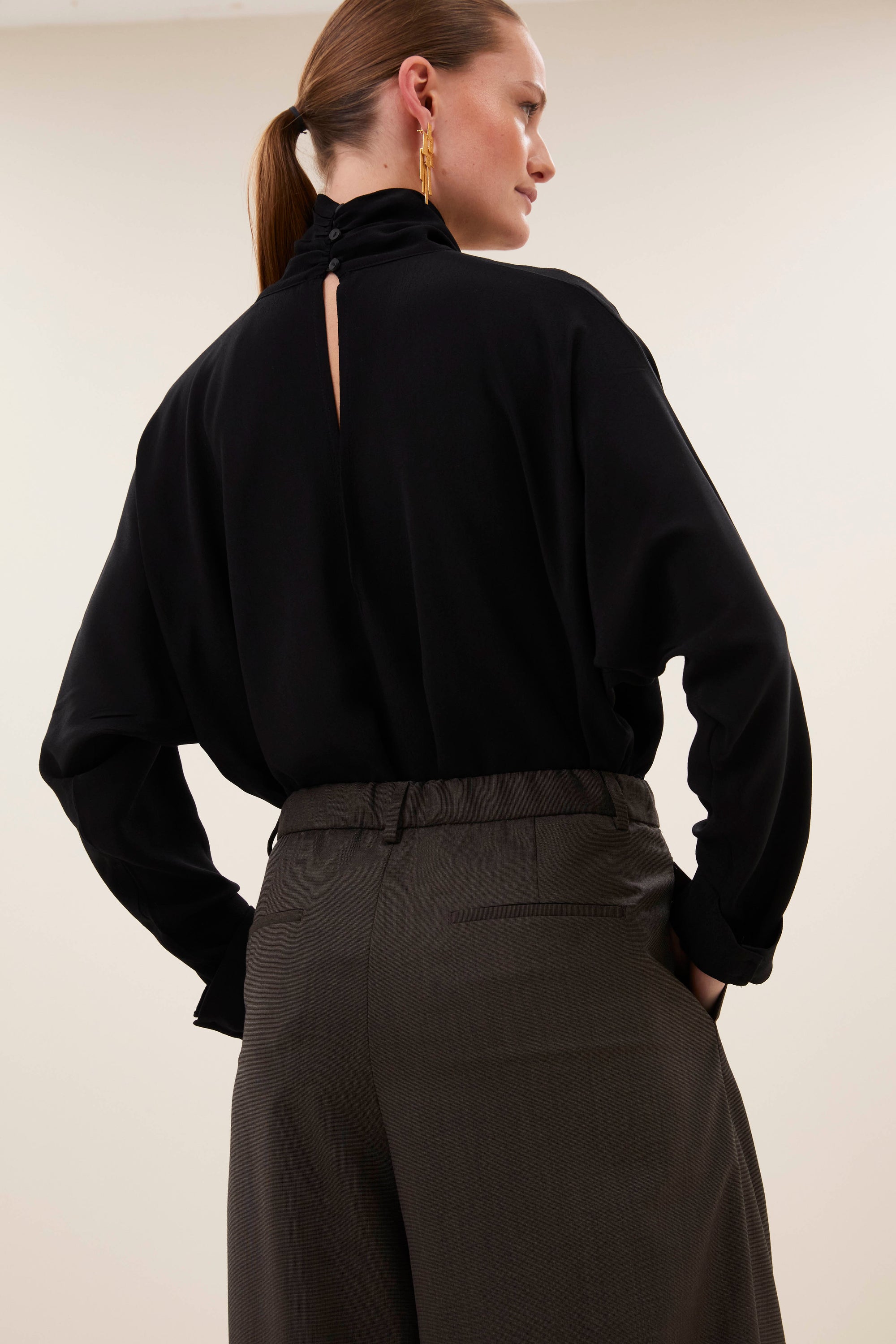 Ien viscose blouse, Jet black