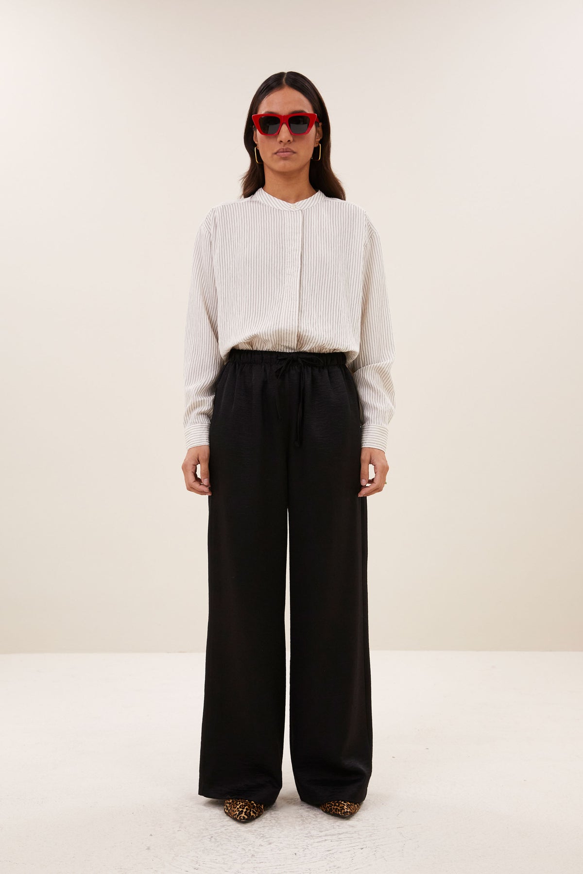 Pelle metallic pants, black