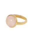 Ring met gemstone in strakke zetting