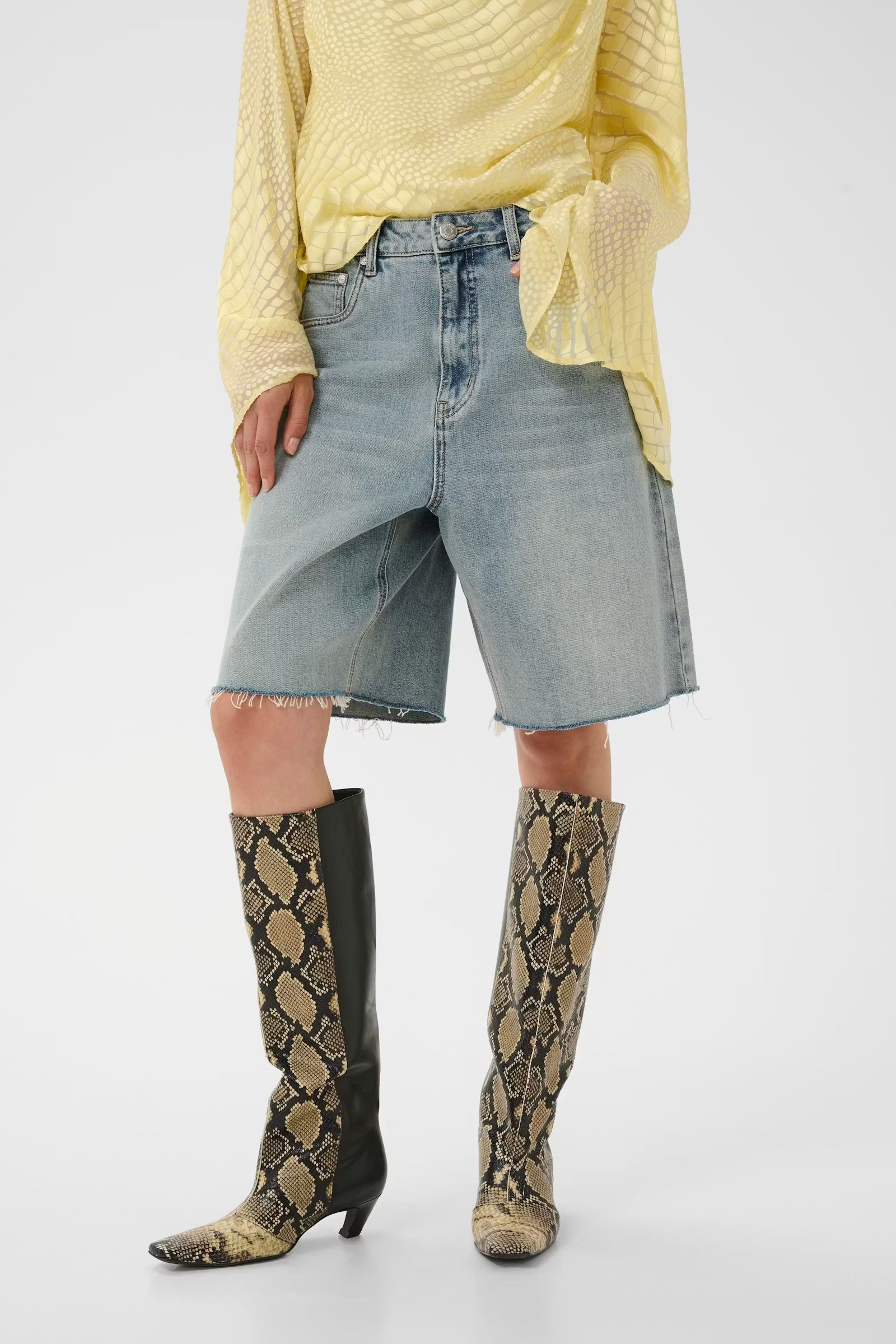 GZnoma MW Shorts, Vintage Mid Blue Wash