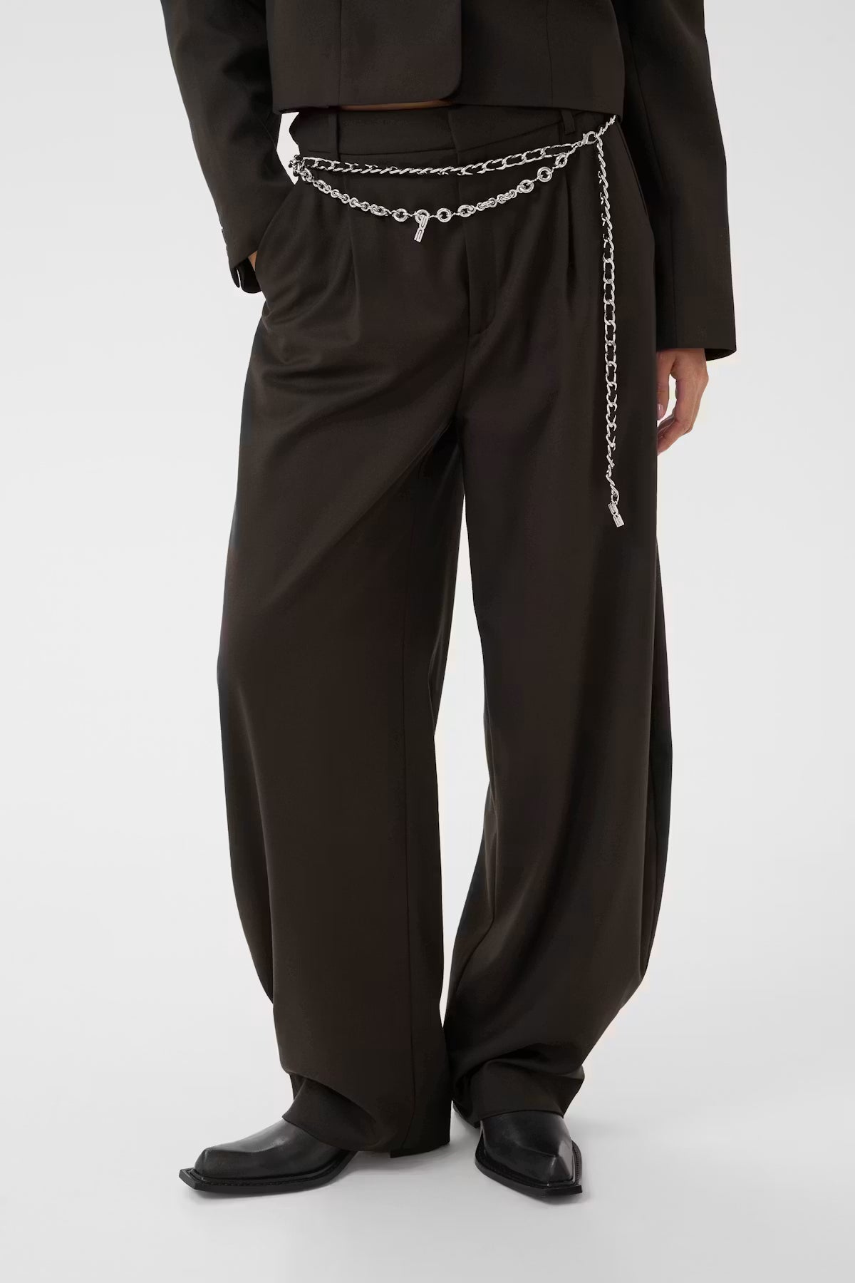 GZcallia MW barrel pants, Ganache