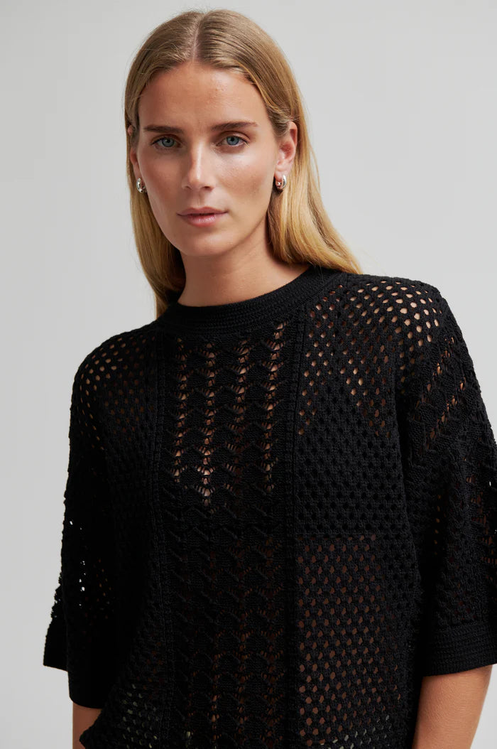 Deya Knit O-Neck, Black