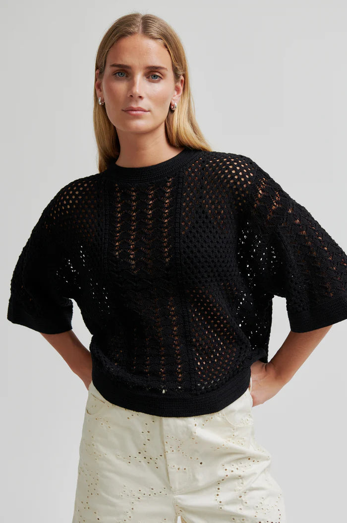 Deya Knit O-Neck, Black