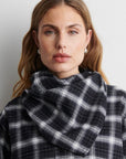 Genola Scarf, Black