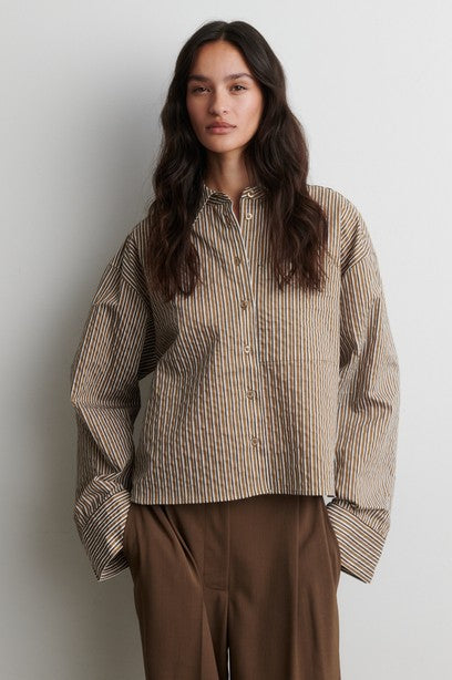 Vena Cropped Shirt, Camel