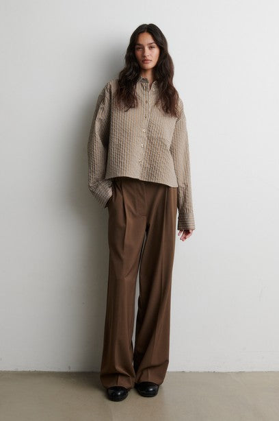 Vena Cropped Shirt, Camel