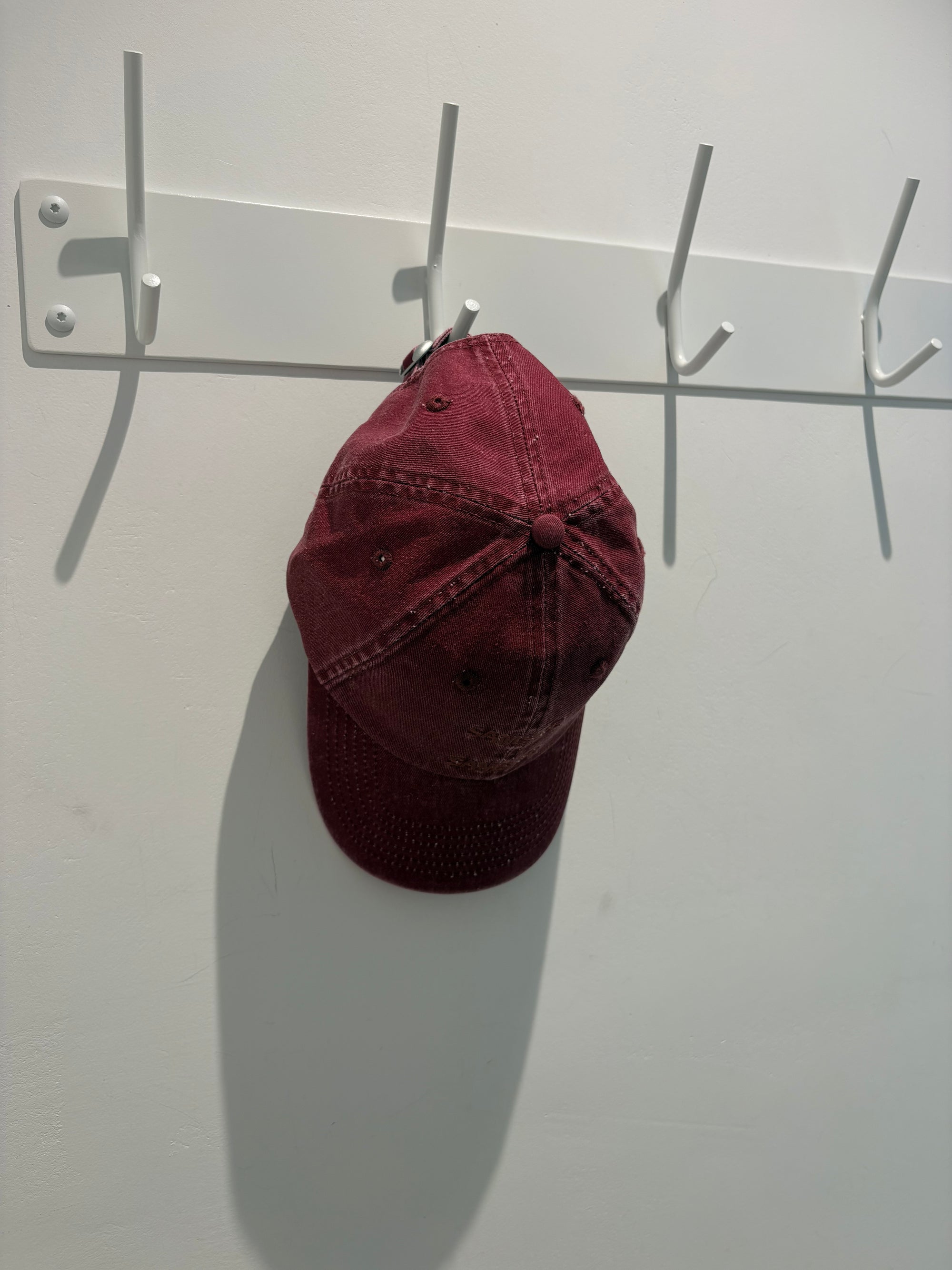 Samsoe cap, Dry rose