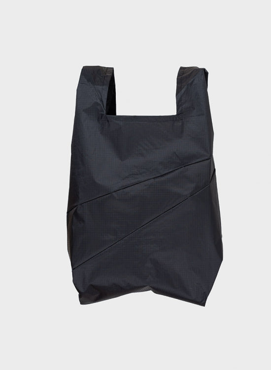 The New Shopping Bag Black &amp; Black Medium