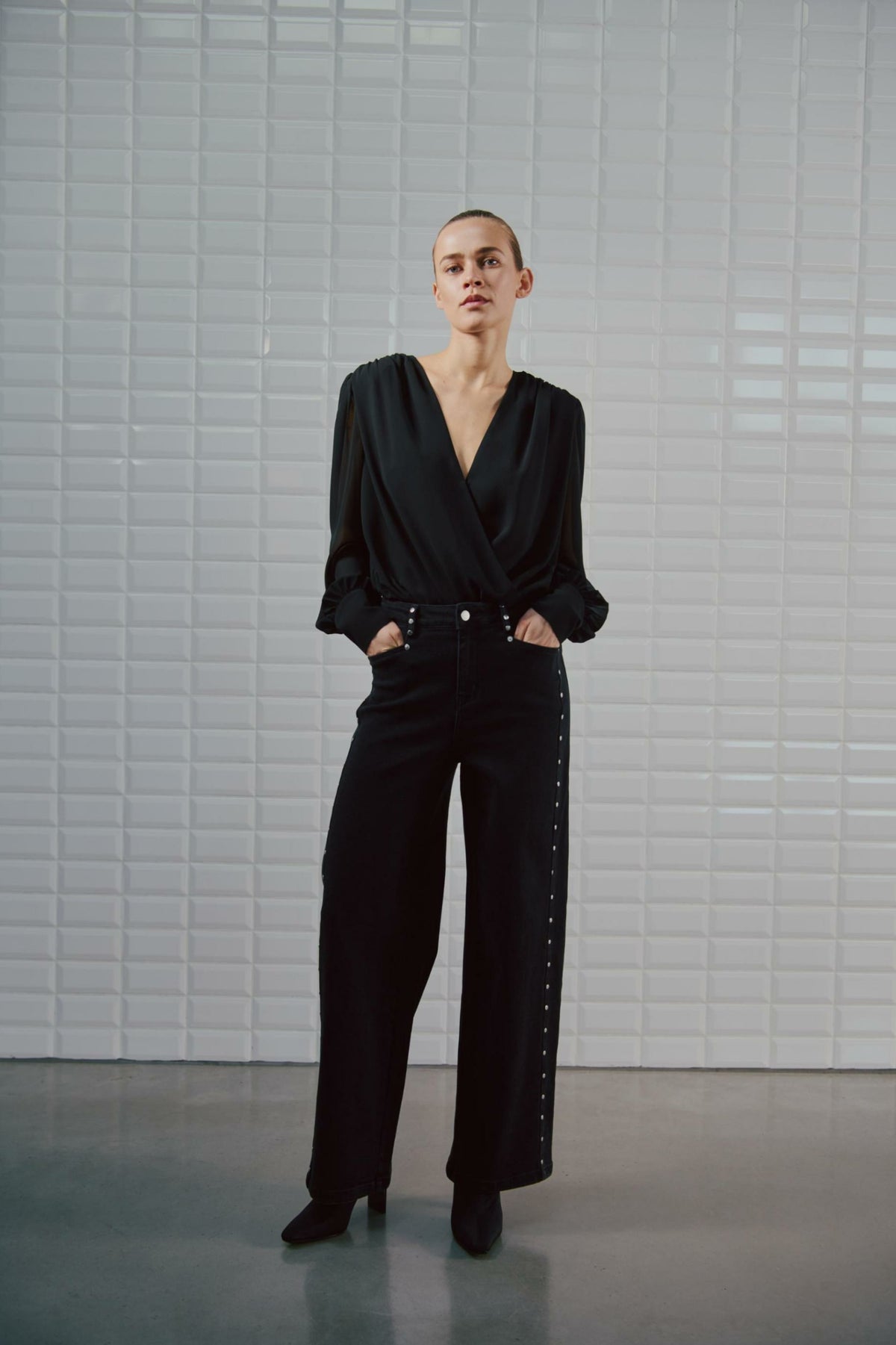 WBLKate HW Wide Jeans, Washed Black Denim